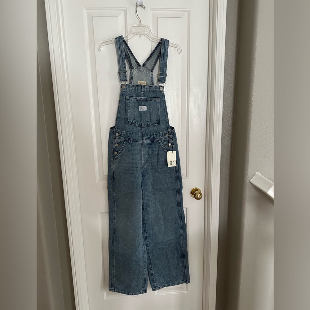 Levis Baggy Premium Vintage Womens Overalls  Size XS NWT
